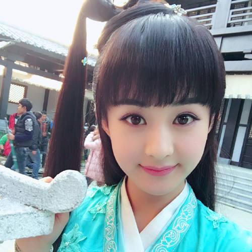 女士最新刘海流行趋势，时尚魅力展现的秘诀